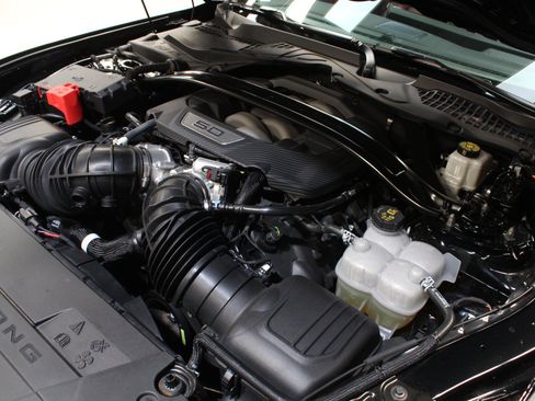 Used 2025 Ford Mustang GT Premium RWD image 27