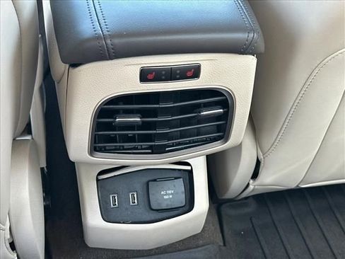 Used 2019 Lincoln MKZ Reserve FWD image 16