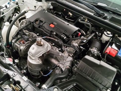 Used 2024 Honda Civic Sport image 28