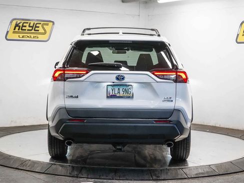 Used 2019 Toyota RAV4 XLE image 3