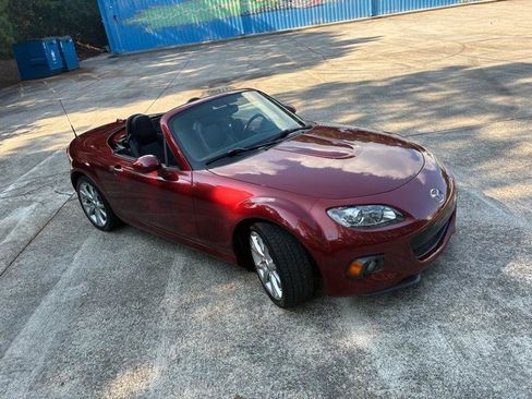 Used 2013 MAZDA MX-5 Miata Grand Touring RWD image 2