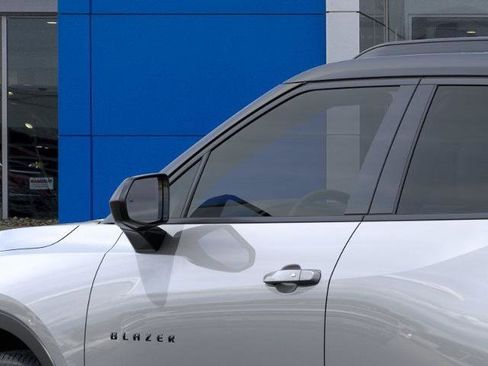 New 2026 Chevrolet Blazer LT image 36