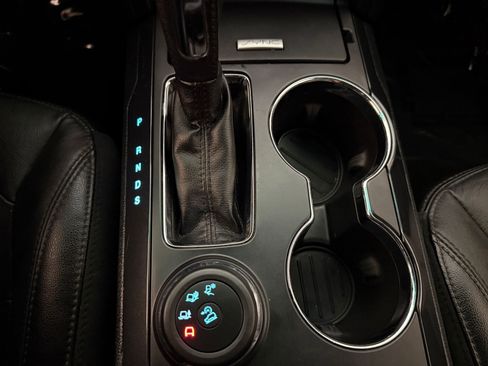 Used 2016 Ford Explorer XLT w/ Equipment Group 202A image 24