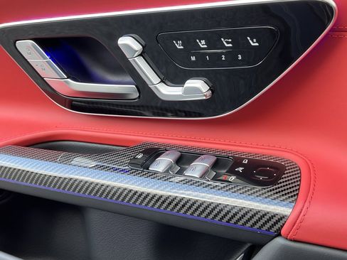 Used 2024 Mercedes-Benz SL 63 AMG S e Performance 4MATIC w/ Manufactur Interior Package image 30