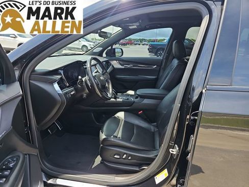 Used 2023 Cadillac XT6 Sport w/ Technology Package AWD/4WD image 19