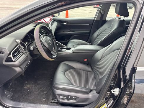 Used 2023 Toyota Camry SE FWD image 10