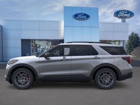 New 2026 Ford Explorer ST-Line w/ ST-Line Street Pack image 3