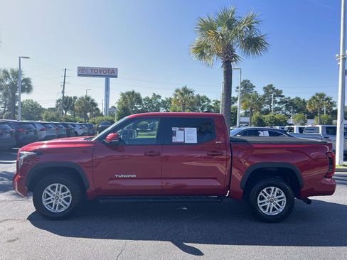Used 2022 Toyota Tundra SR5 w/ Advanced Technology Package AWD/4WD image 7