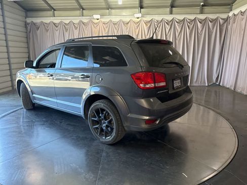 Used 2014 Dodge Journey SXT w/ Flexible Seating Group FWD image 6