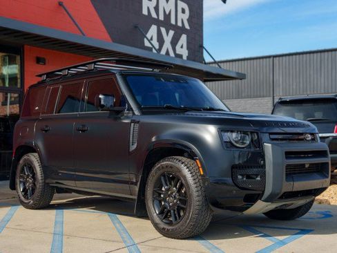 Used 2022 Land Rover Defender 110 X-Dynamic SE image 1