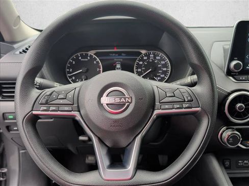 Used 2025 Nissan Sentra SV FWD image 14