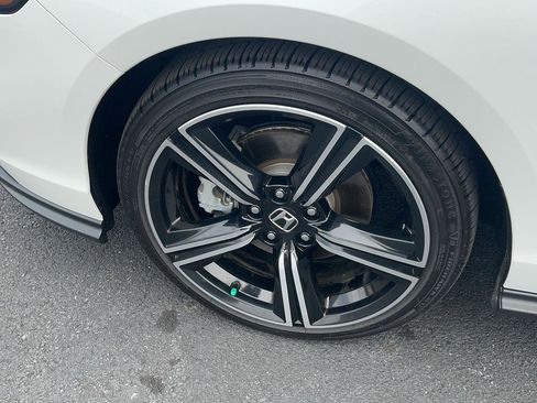 Used 2023 Honda Accord Sport image 13