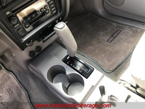 Used 2003 Toyota Tacoma PreRunner RWD image 16