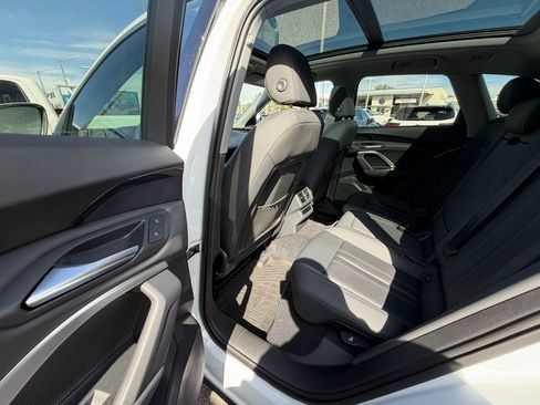 Used 2025 Audi Q5 Premium w/ Convenience Package AWD/4WD image 11
