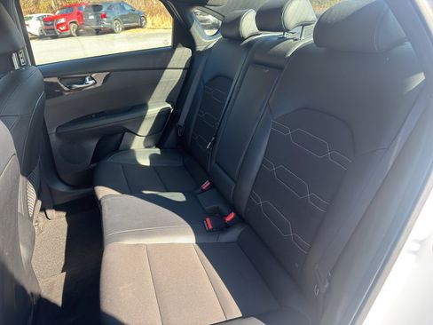 Used 2024 Kia Forte GT-Line image 11