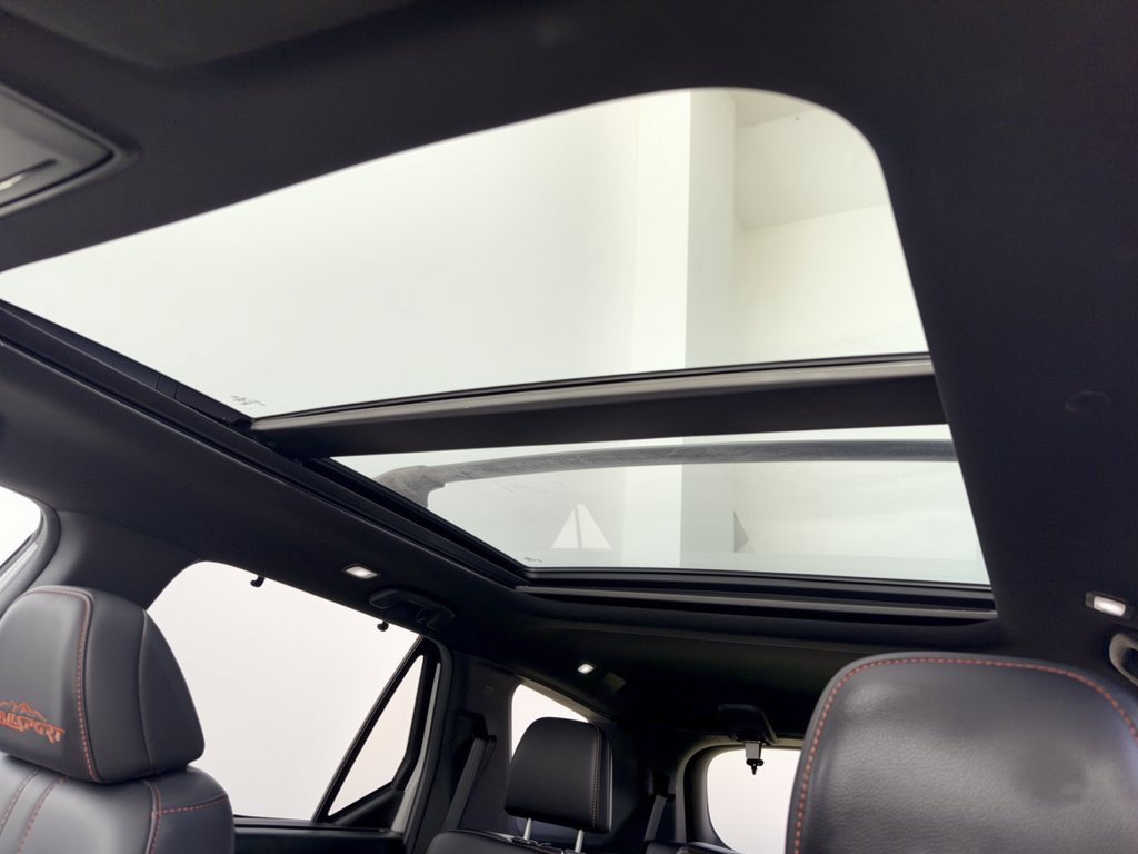 Certified 2024 Honda Pilot TrailSport image 24