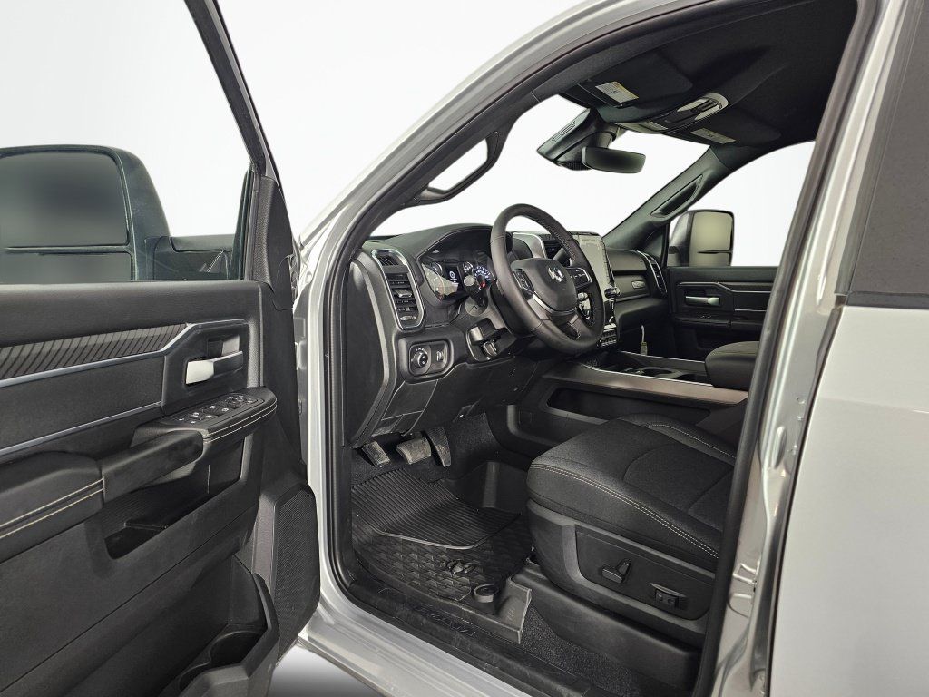 New 2026 RAM 3500 Big Horn AWD/4WD image 23