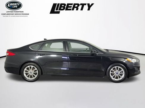 Used 2020 Ford Fusion SE FWD image 2