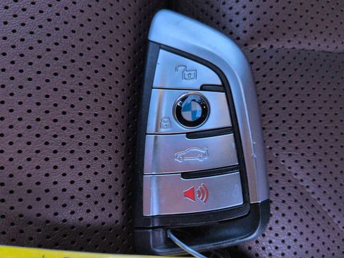 Used 2023 BMW X5 xDrive40i w/ Parking Assistance Package image 36