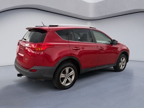 Used 2015 Toyota RAV4 XLE FWD image 5