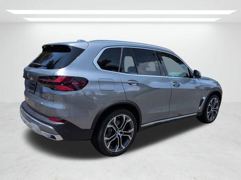 New 2026 BMW X5 xDrive40i w/ Premium Package AWD/4WD image 4