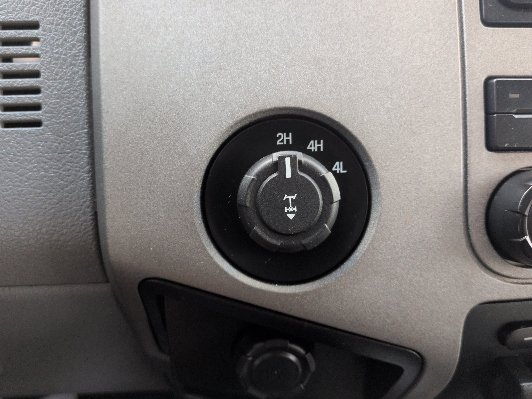 Used 2012 Ford F250 XLT w/ XLT Premium Pkg AWD/4WD image 20
