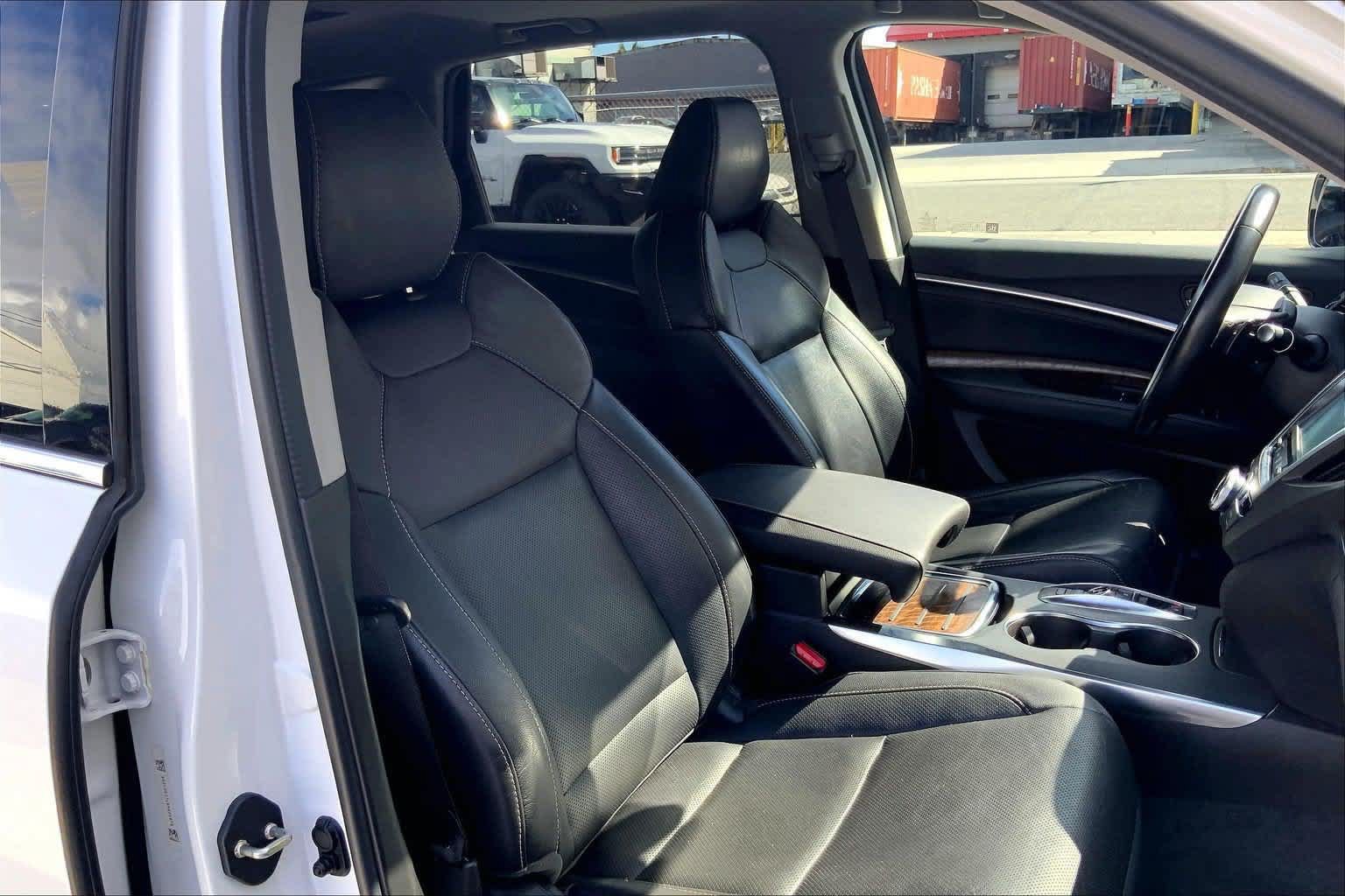 Used 2020 Acura MDX w/ Technology Package FWD image 13