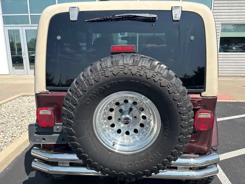 Used 2002 Jeep Wrangler Sahara AWD/4WD image 7