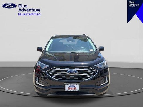Certified 2022 Ford Edge SEL w/ Convenience Package AWD/4WD image 3