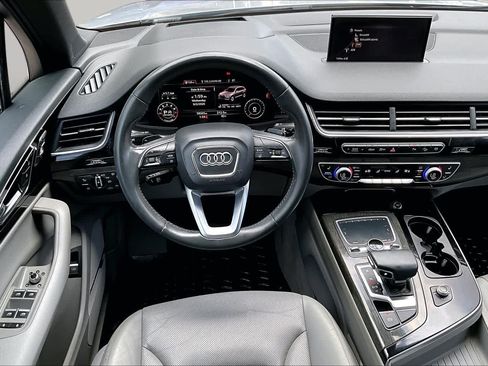 Used 2018 Audi Q7 3.0T Prestige AWD/4WD image 6