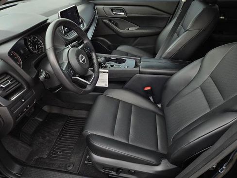 Certified 2024 Nissan Rogue SV w/ SV Premium Package FWD image 20