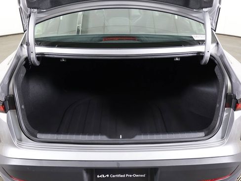 Used 2025 Kia K4 LXS image 17