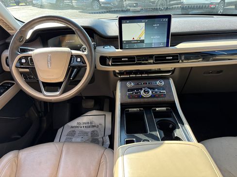 Certified 2020 Lincoln Aviator Reserve w/ Elements Package Plus AWD/4WD image 27