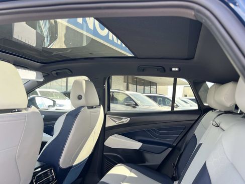 Used 2023 Volkswagen ID.4 Pro S Plus image 21