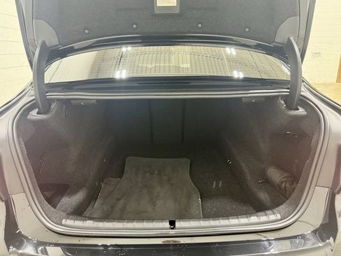 Used 2023 BMW M5 image 46