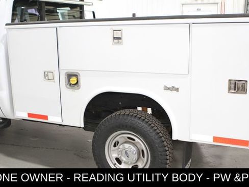 Used 2015 Ford F250 XL w/ Power Equipment Group image 34