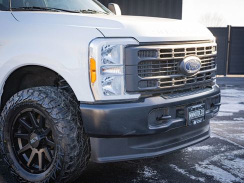 Used 2023 Ford F350 XL AWD/4WD image 3