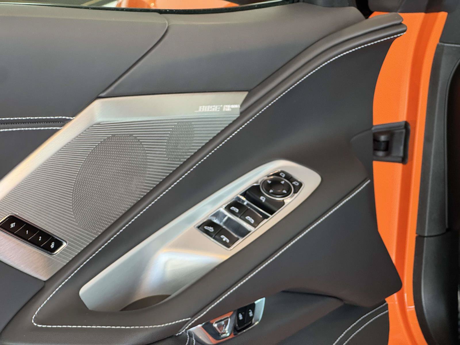 Used 2022 Chevrolet Corvette Stingray Premium Conv w/ Z51 Performance Package RWD image 18
