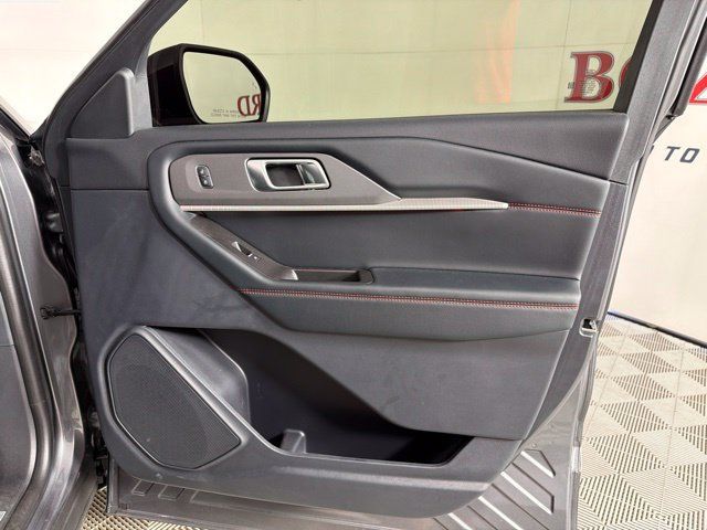 Used 2025 Ford Explorer ST-Line w/ Premium Package RWD image 35