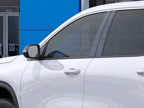 New 2025 Chevrolet Traverse LT w/ Enhanced Driving Package image 12