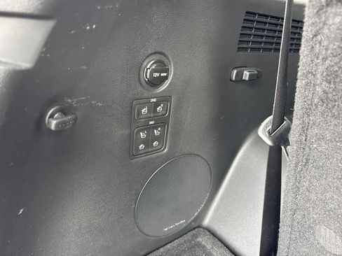 Used 2023 Hyundai Palisade Calligraphy image 40