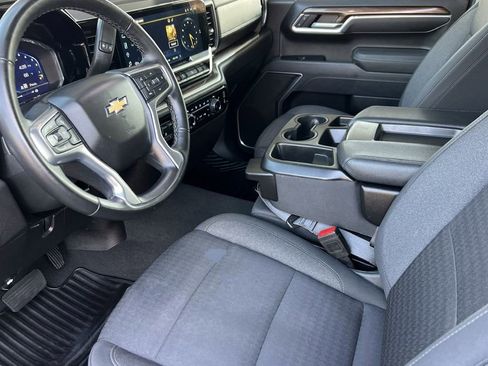 Used 2025 Chevrolet Silverado 1500 LT image 5