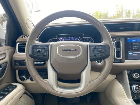 Used 2021 GMC Yukon Denali w/ Denali Ultimate Package AWD/4WD image 24