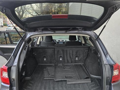 Used 2015 Subaru Outback 2.5i Premium image 12