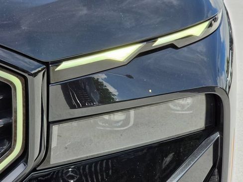 Used 2023 BMW XM AWD/4WD image 19