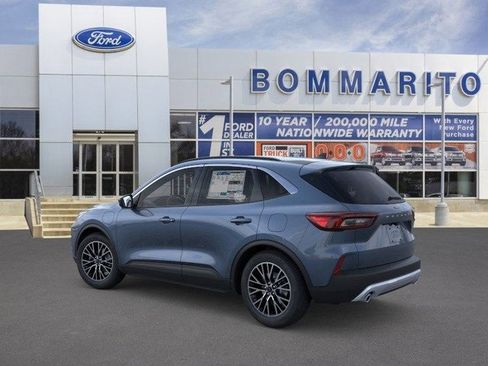 New 2026 Ford Escape SE image 4