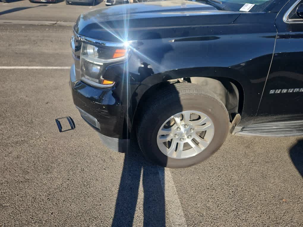 Used 2019 Chevrolet Suburban LT AWD/4WD image 3