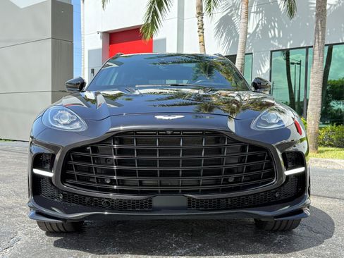 Used 2023 Aston Martin DBX 707 AWD/4WD image 7