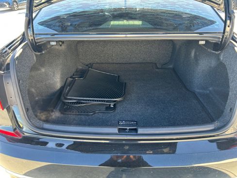 Used 2016 Volkswagen Passat 1.8T SE image 11