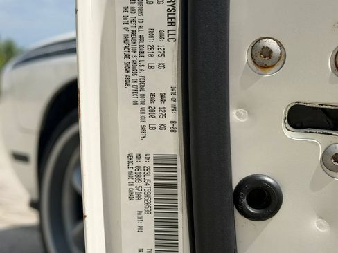 Used 2009 Dodge Challenger R/T RWD image 25
